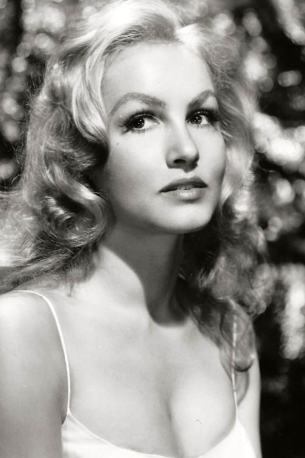 Julie Newmar.jpg