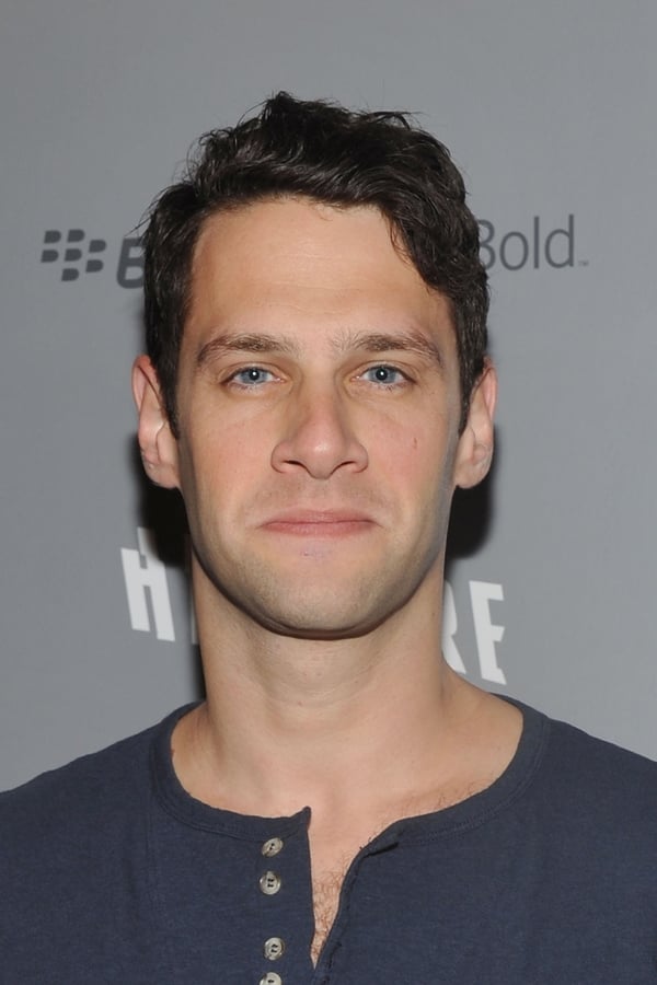 Justin Bartha.jpg