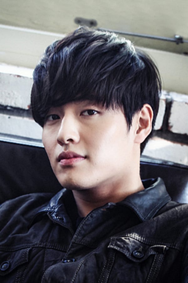 Kang Ha-neul.jpg