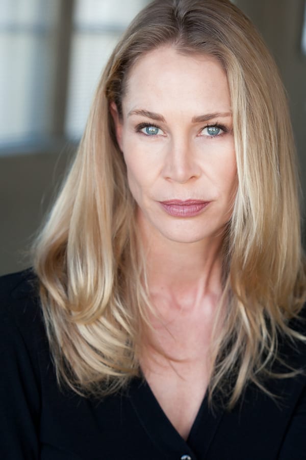 Kathleen Kinmont.jpg