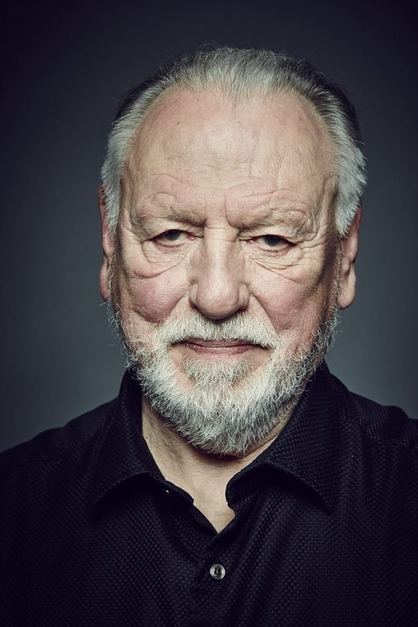 Kenneth Cranham.jpg