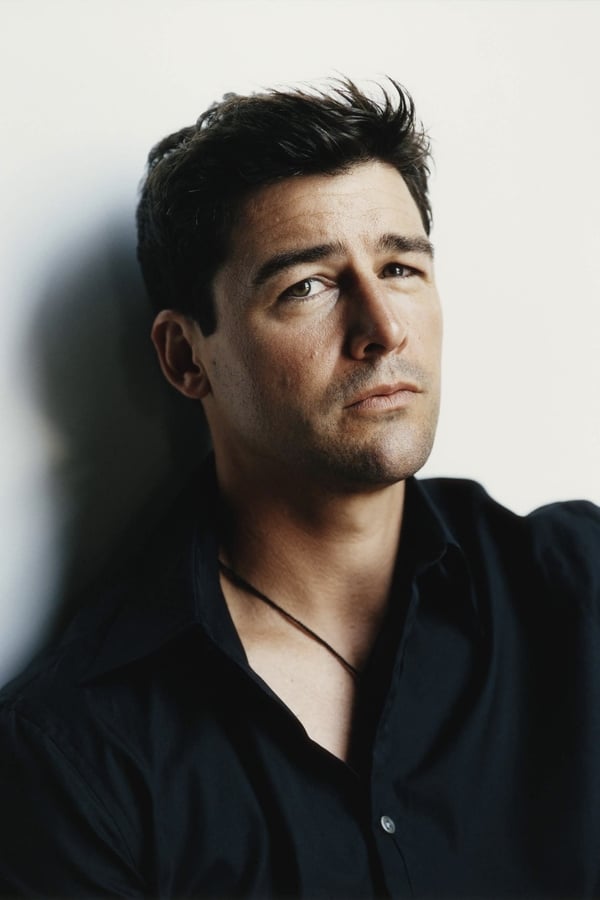 Kyle Chandler.jpg