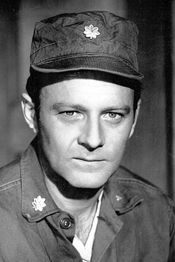 Larry Linville.jpg