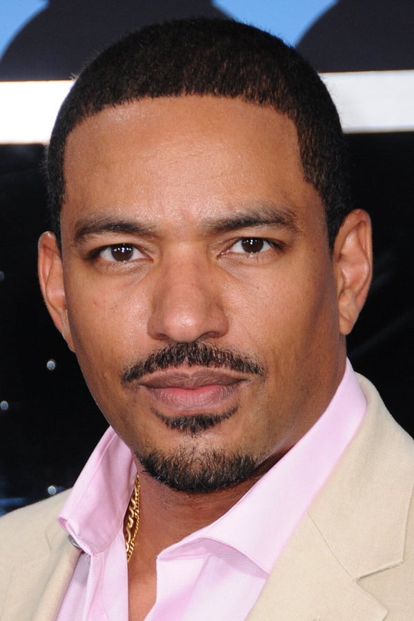 Laz Alonso.jpg