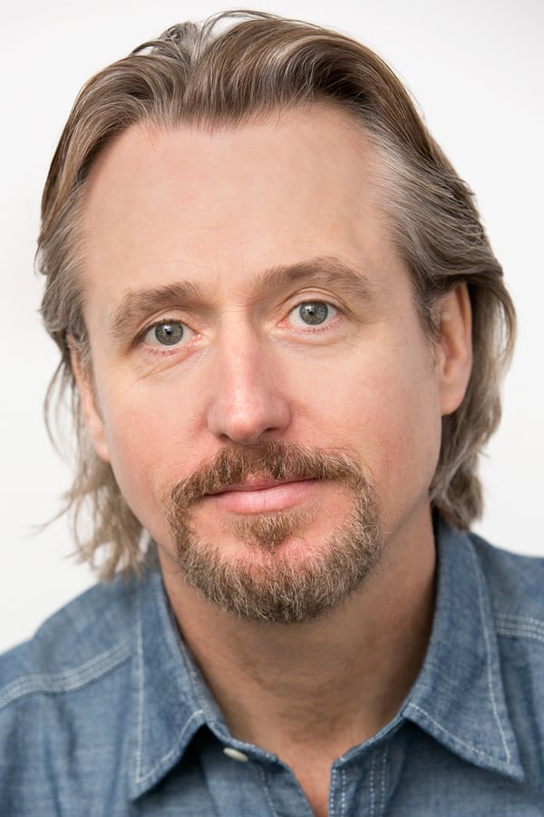 Linus Roache.jpg