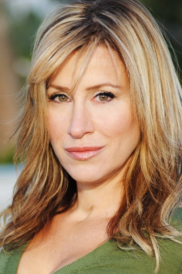 Lisa Ann Walter.jpg