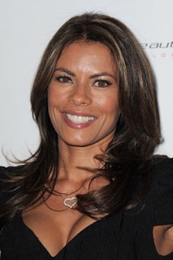 Lisa Vidal.jpg