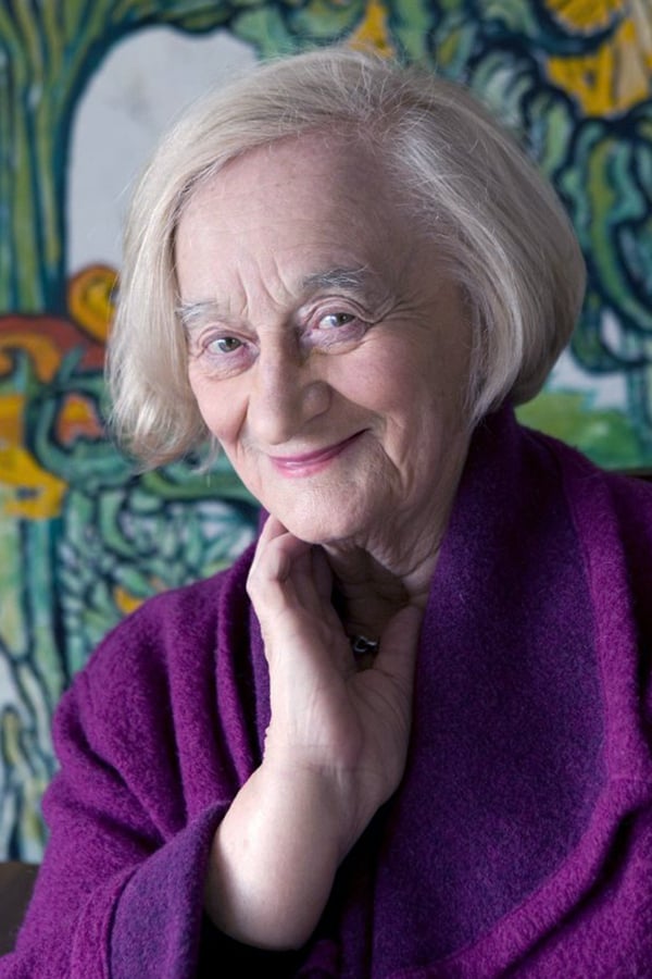 Liz Smith.jpg