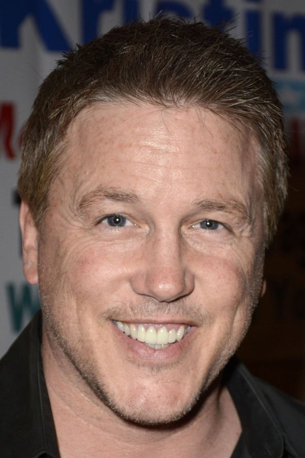 Lochlyn Munro.jpg