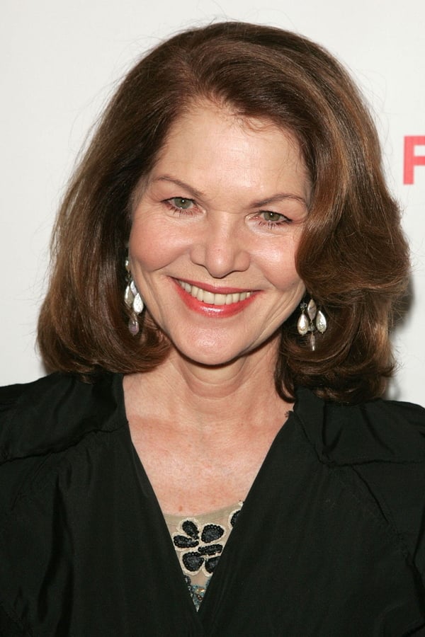 Lois Chiles.jpg