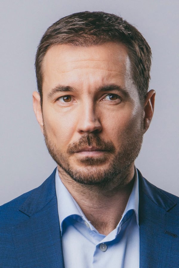 Martin Compston.jpg