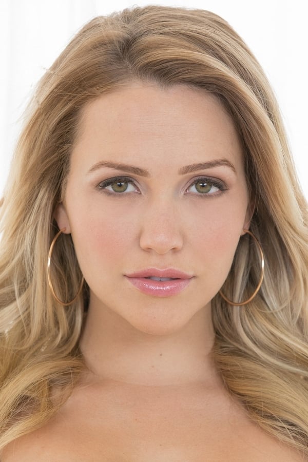 Mia Malkova.jpg