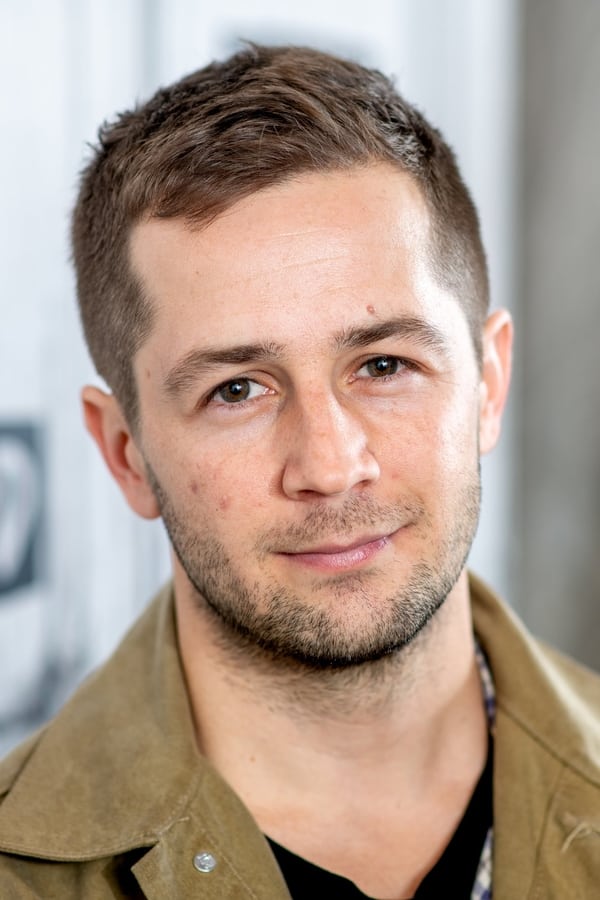 Michael Angarano.jpg