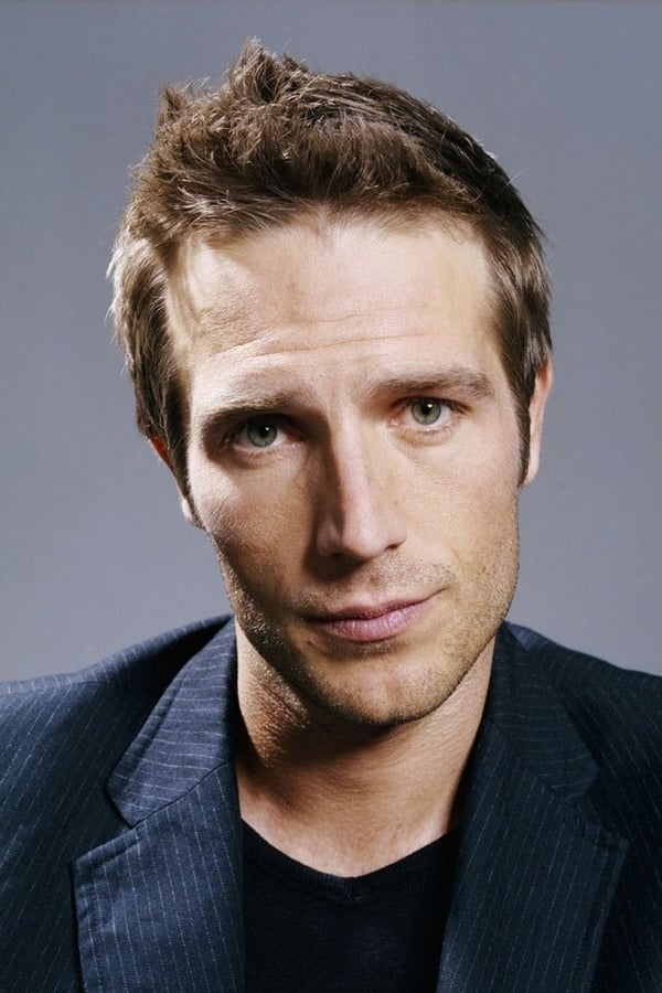 Michael Vartan.jpg