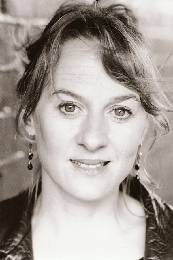 Niamh Cusack.jpg