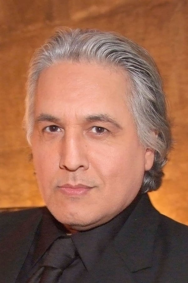 Robert Beltran.jpg