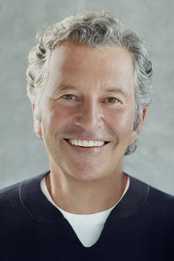 Robert Shaye.jpg