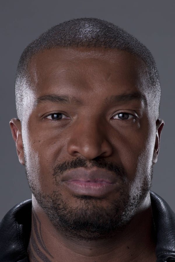 Roger Cross.jpg