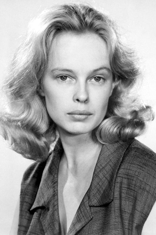 Sandy Dennis.jpg