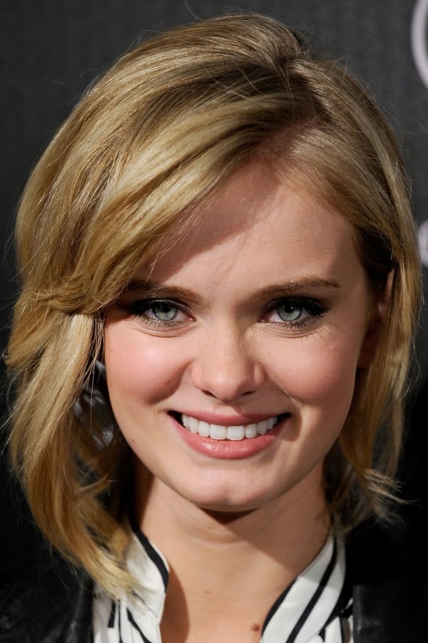 Sara Paxton.jpg