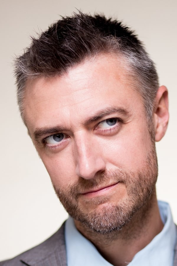 Sean Gunn.jpg