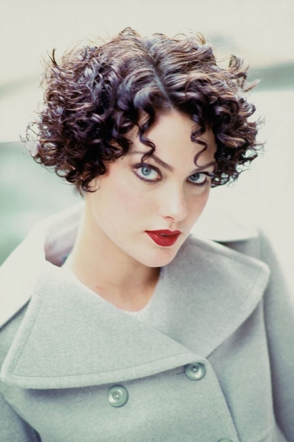 Shalom Harlow.jpg