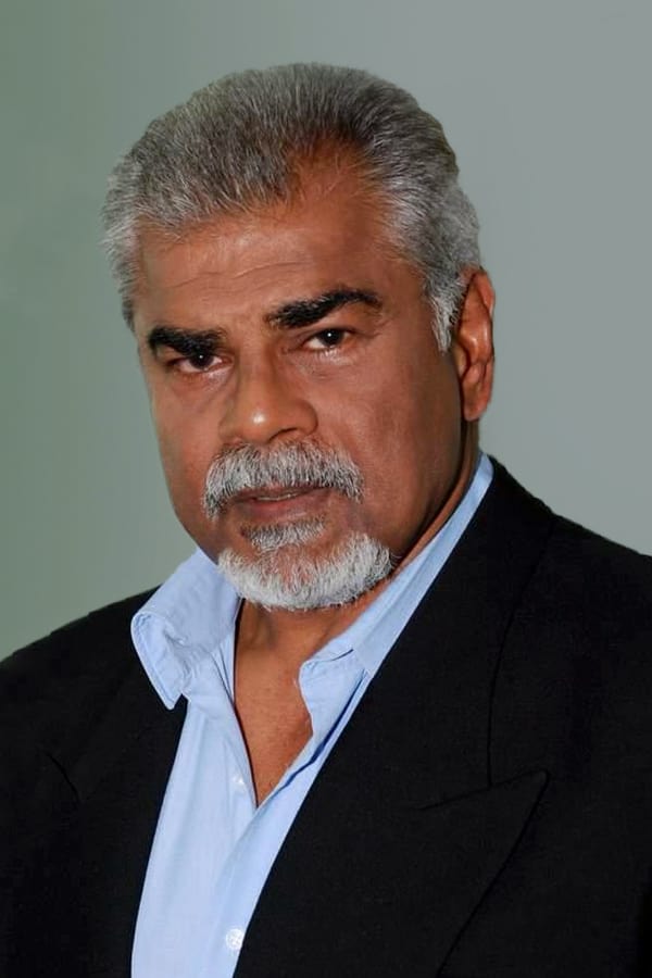 Sharat Saxena.jpg