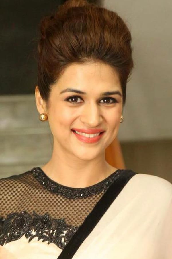 Shraddha Das.jpg