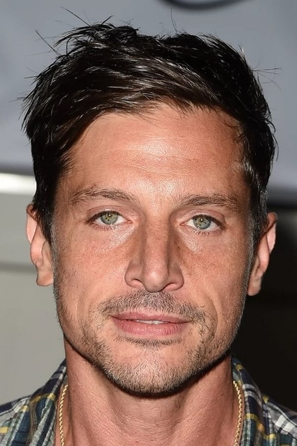 Simon Rex.jpg