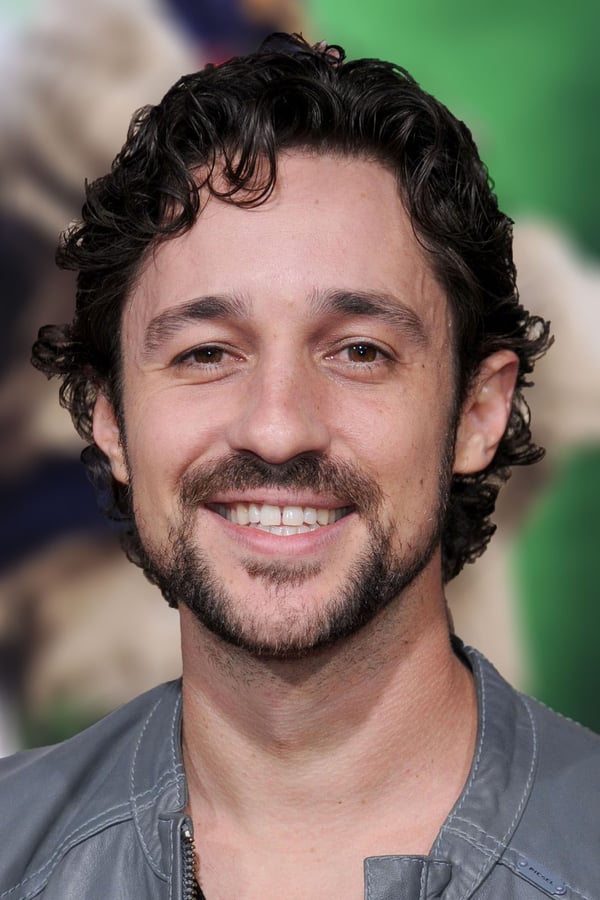 Thomas Ian Nicholas.jpg