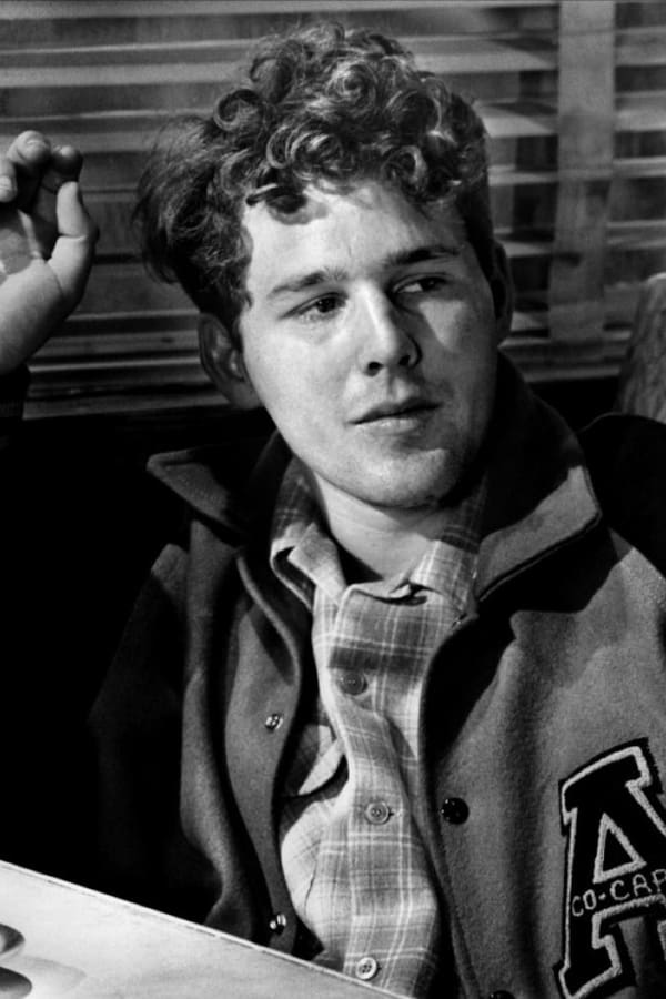 Timothy Bottoms.jpg