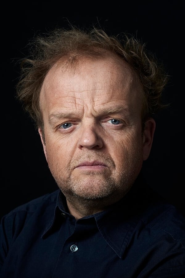 Toby Jones.jpg