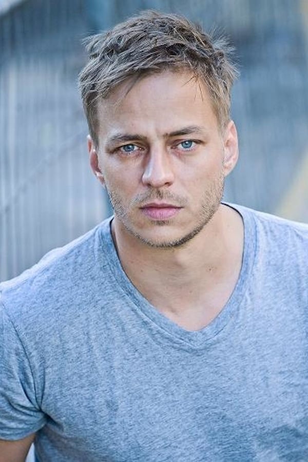 Tom Wlaschiha.jpg