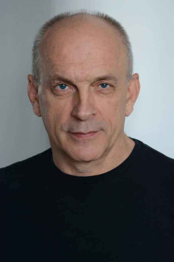 Tomas Arana.jpg