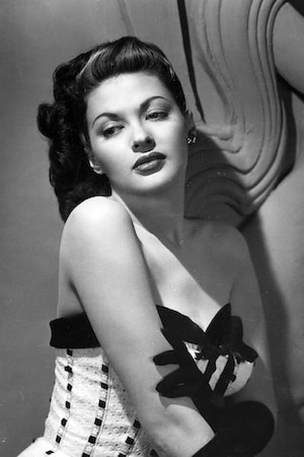 Yvonne De Carlo.jpg