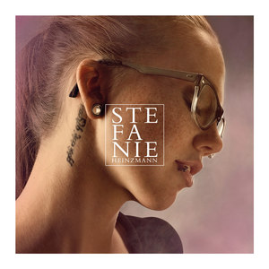 Stefanie Heinzmann2012《Stefanie Heinzmann (Deluxe Edition)》专辑封面图片.jpg